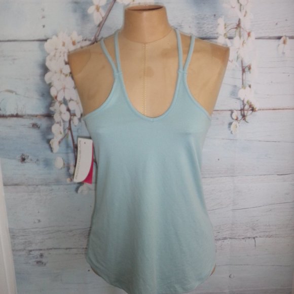 REDUCED ! Rockwear top - Picture 2 of 5